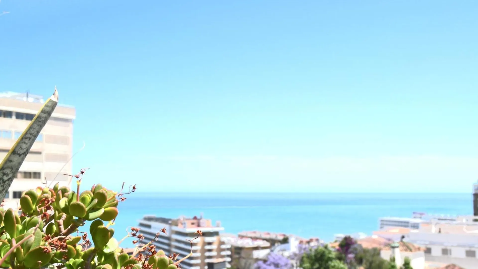 Light-Filled Apartment With Sea Views Torremolinos