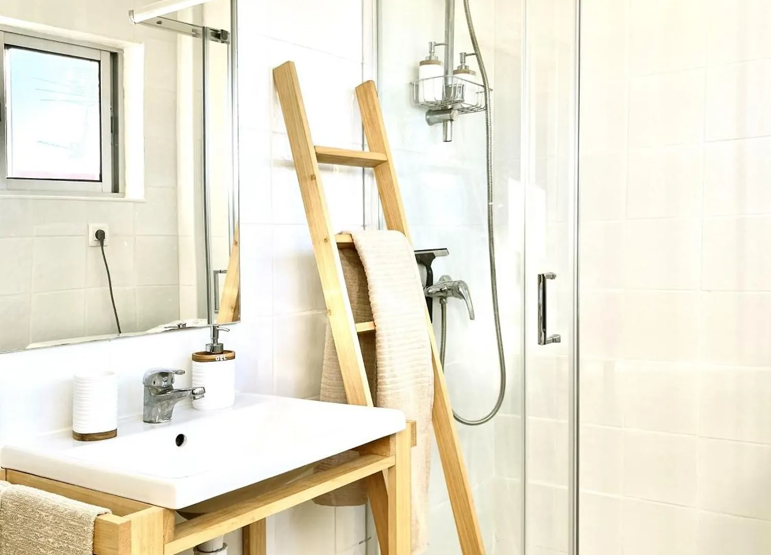 Light-Filled Apartment With Sea Views トレモリノス 0*,