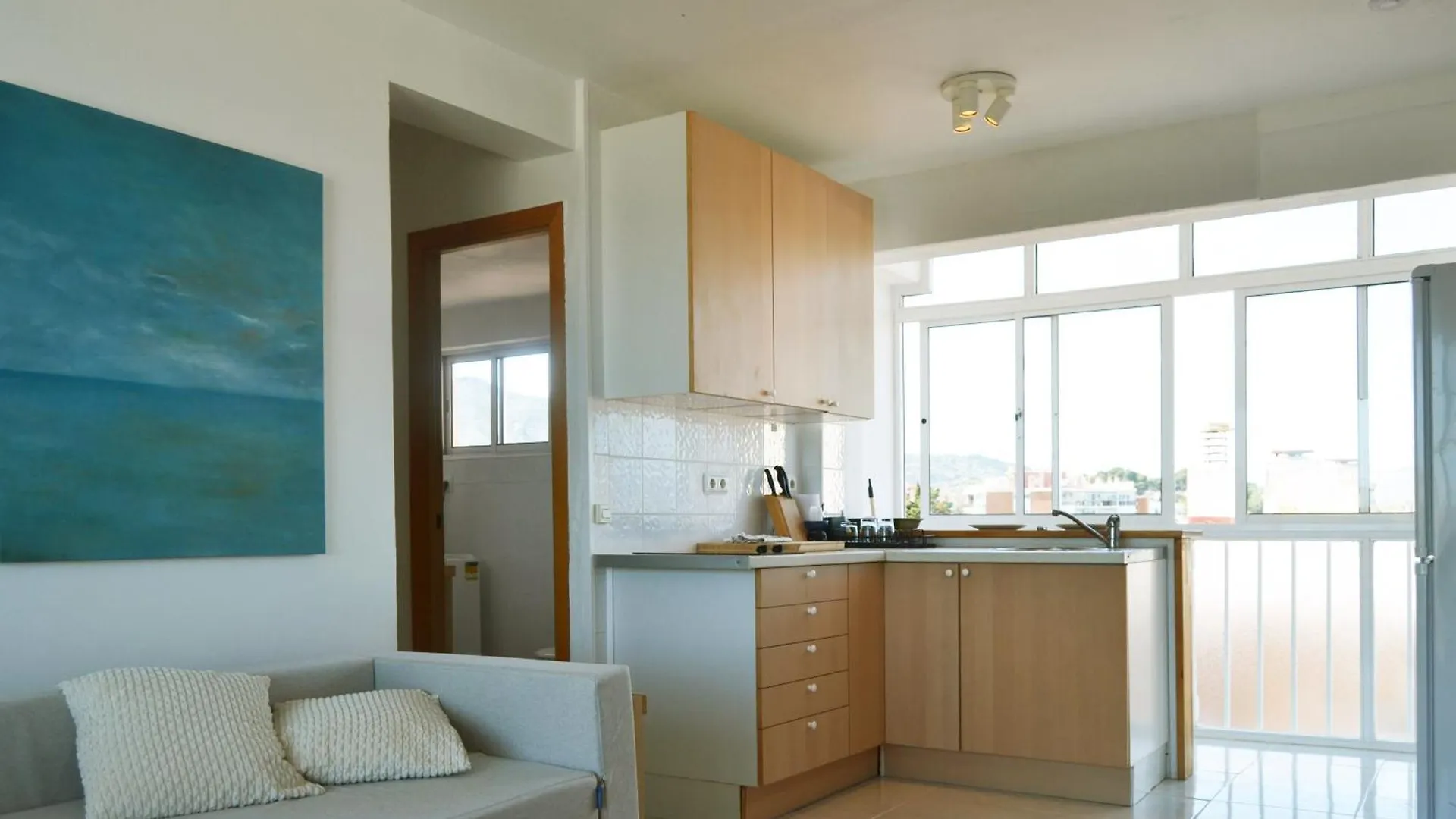 Light-Filled Apartment With Sea Views Torremolinos